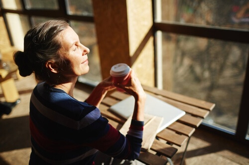 Controllare l'ansia e lo stress per raggiungere il benessere emotivo