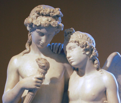 Statua di cupido e Imeneo.