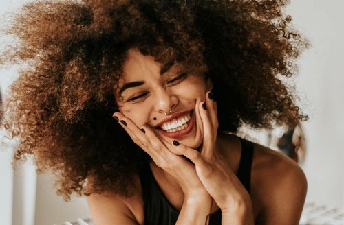 Gli ormoni della felicità, alleati del benessere