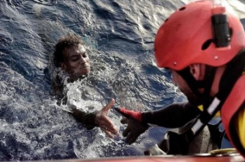 Salvataggio in mare.