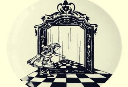 Illustrazione di Alice attraverso lo specchio.