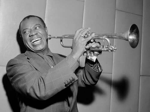 Louis Armstrong, biografia del genio del jazz