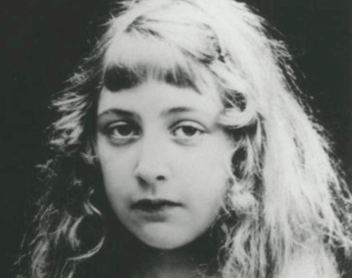 Agatha Christie da bambina.