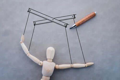 La manipolazione psicologica: come avviene?