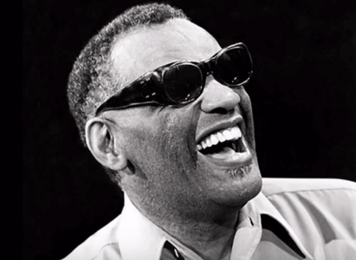 Ray Charles, biografia di un uomo controverso