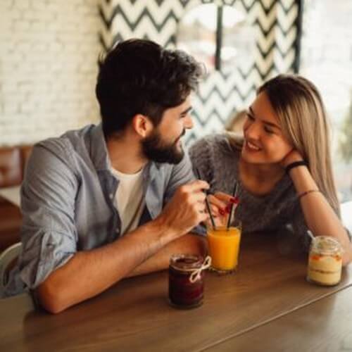 Da amici a fidanzati, cosa dice la scienza?