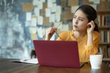 Il lavoro non ci definisce