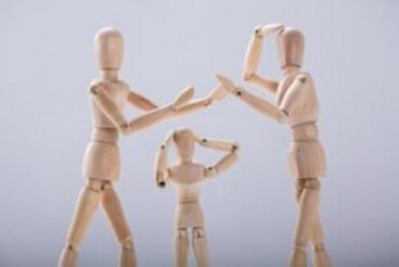 Triangolazione narcisistica