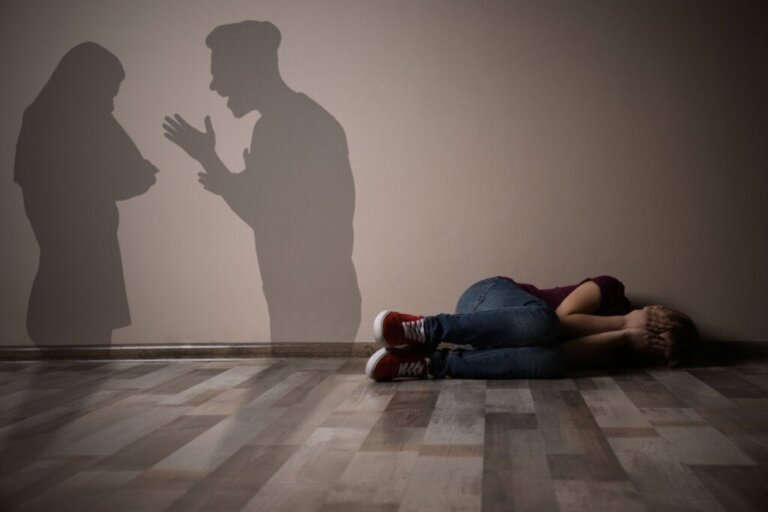 La violenza domestica può causare disturbo post-traumatico da stress?