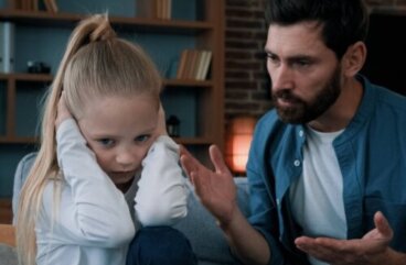 Genitori manipolatori: 7 segnali inequivocabili