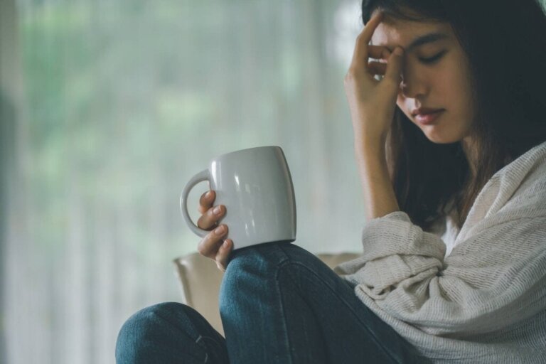 9 segni che una persona in lutto ha bisogno di intervento