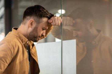 Dipendenza dallo stress: 7 segnali per capire se ne soffrite