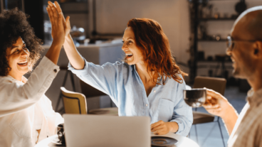 In che modo le storie di successo ci influenzano? Bias di sopravvivenza in psicologia