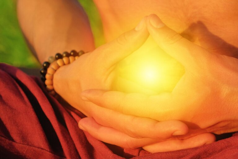 Plesso solare: funzioni anatomiche e suo legame con il terzo chakra