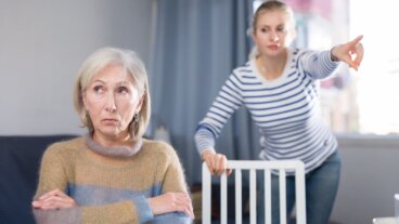 10 motivi per cui un figlio adulto rifiuta sua madre