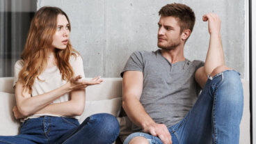 6 strategie per utilizzare la psicologia inversa in amore